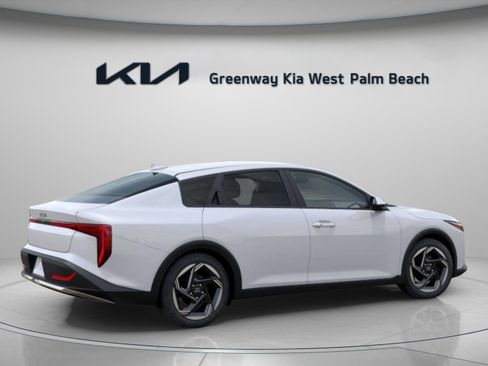 New 2026 Kia K4 EX image 8