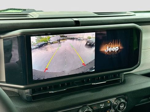 Used 2025 Jeep Wrangler Sport AWD/4WD image 13