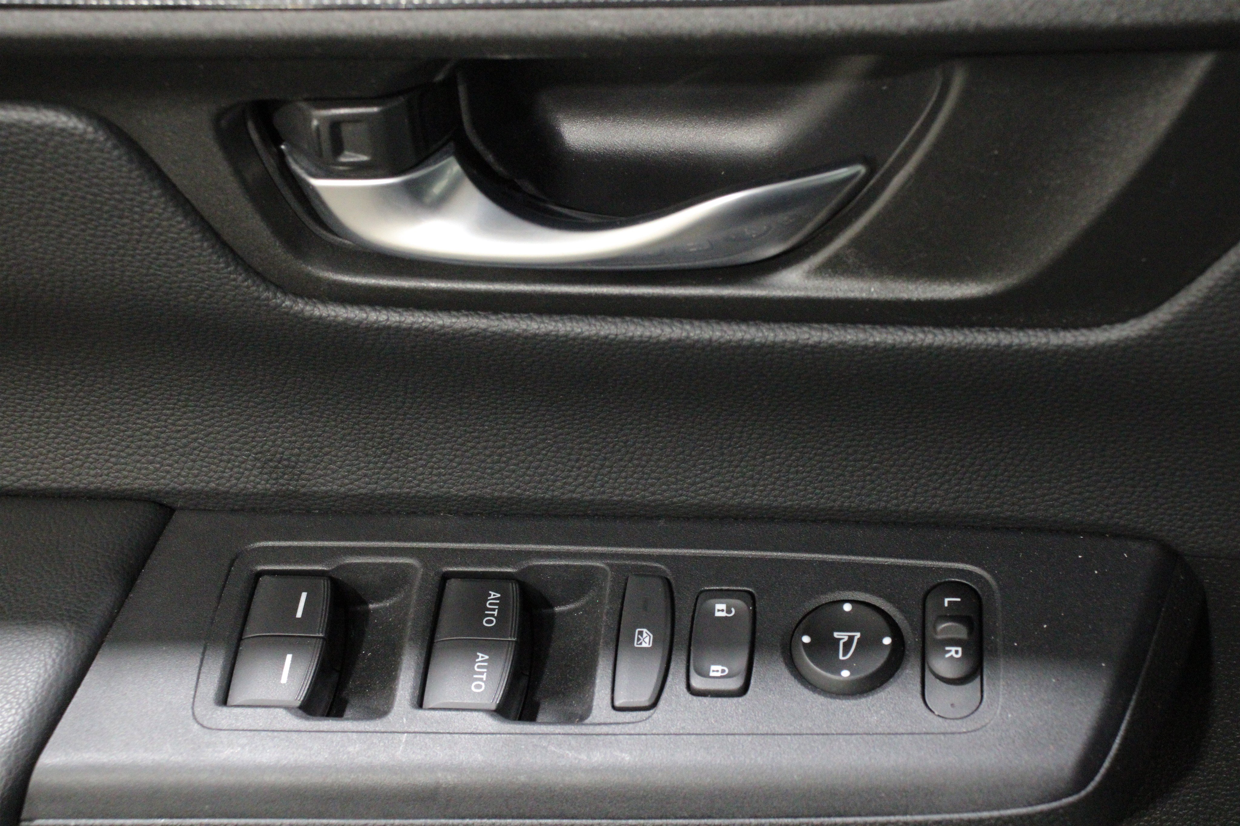 Used 2024 Honda CR-V Sport image 7