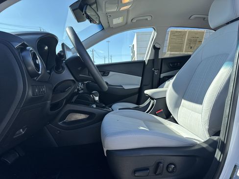 Used 2023 Hyundai Kona SEL image 27