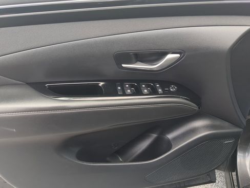 Used 2022 Hyundai Tucson Limited image 11
