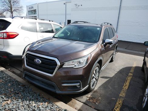 Used 2019 Subaru Ascent Touring image 3