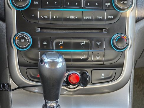 Used 2015 Chevrolet Malibu LS image 13