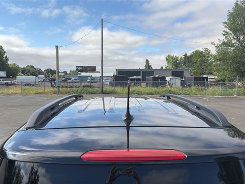 Used 2017 Jeep Renegade Altitude AWD/4WD image 25
