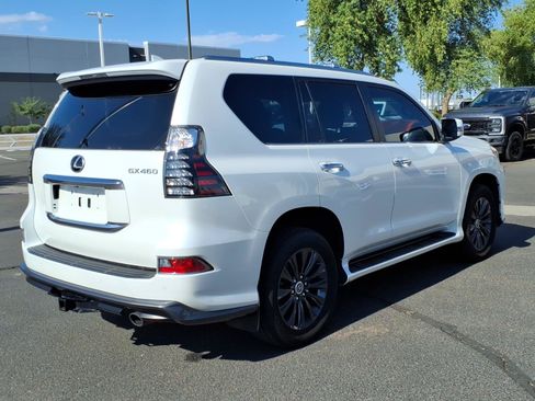 Used 2023 Lexus GX 460 Premium w/ Accessory Package AWD/4WD image 5