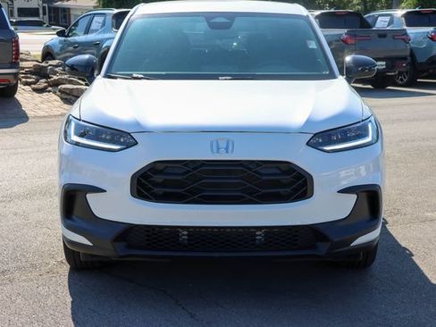 Used 2024 Honda HR-V Sport image 2