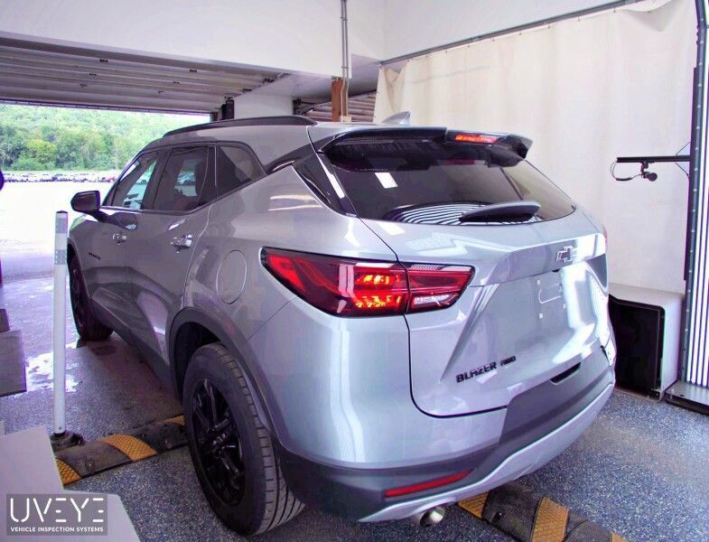 Used 2023 Chevrolet Blazer LT w/ Convenience Package AWD/4WD image 4