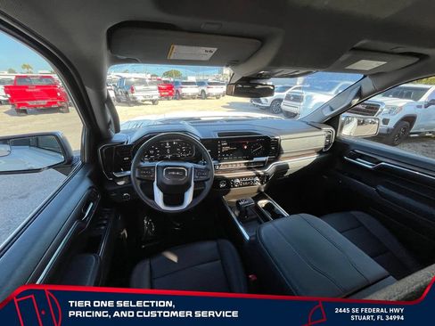 Used 2023 GMC Sierra 1500 SLT w/ SLT Premium Package RWD image 28
