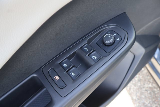 Certified 2026 Volkswagen Taos S FWD image 11