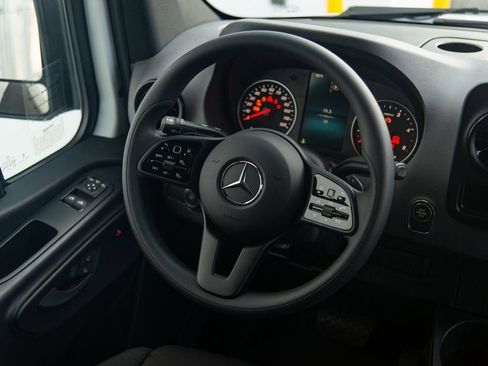 Used 2024 Mercedes-Benz Sprinter 144 Cargo image 29