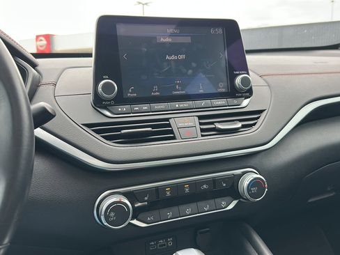 Used 2019 Nissan Altima 2.5 SR w/ SR Premium Package image 32