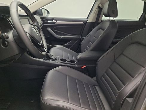 Used 2021 Volkswagen Jetta SE FWD image 17
