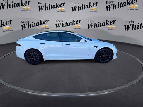 Used 2022 Tesla Model S Plaid image 9