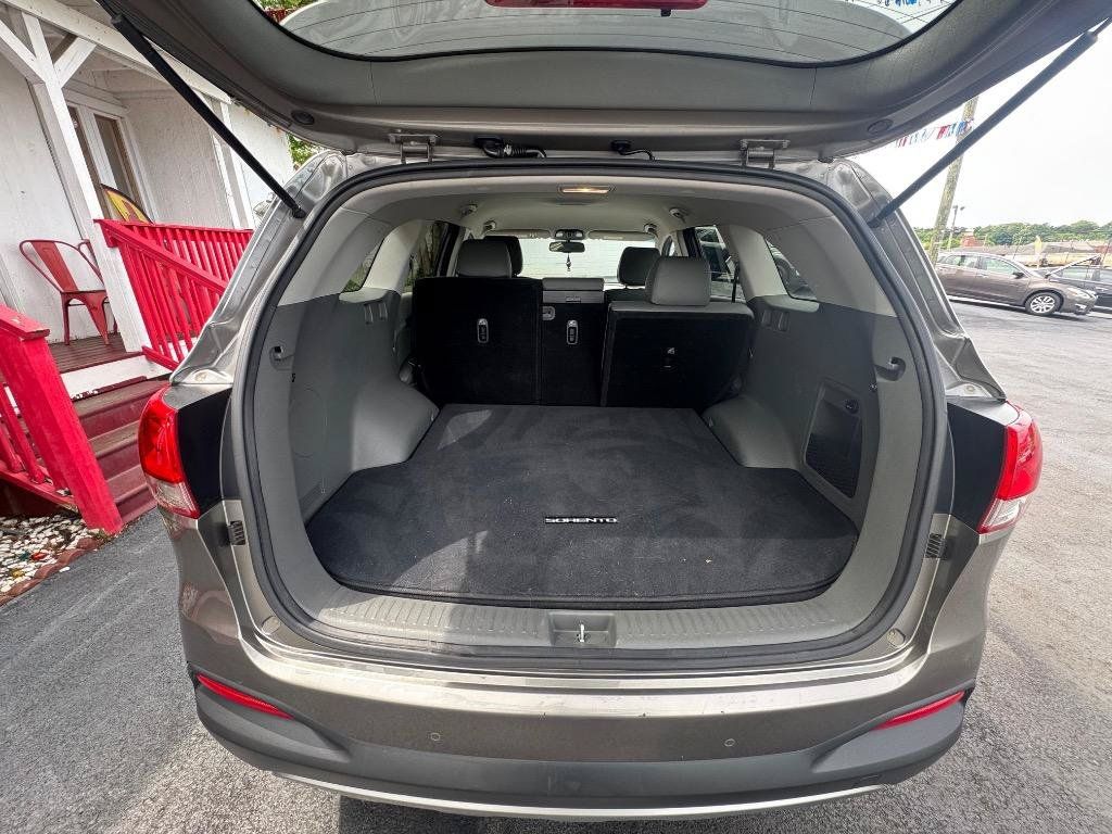 Used 2016 Kia Sorento EX FWD image 26