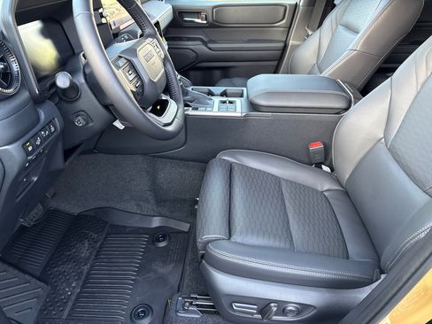 Certified 2026 Toyota Land Cruiser w/ Premium Package AWD/4WD image 27