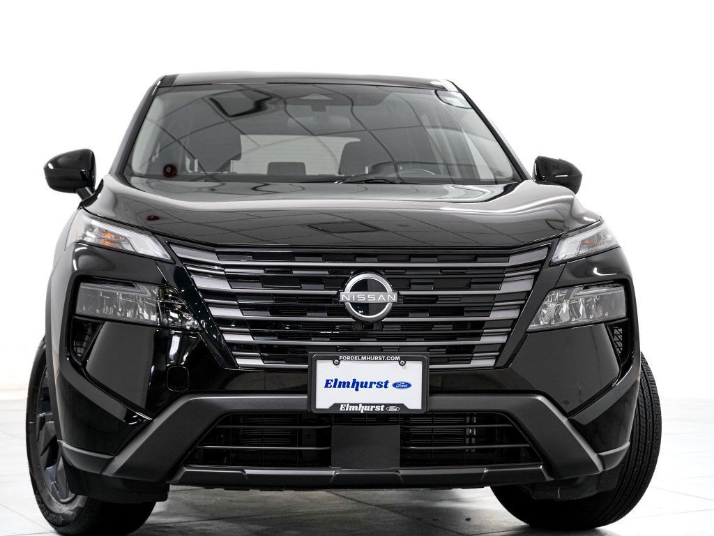 Used 2026 Nissan Rogue SV w/ Cold Weather Package AWD/4WD image 3