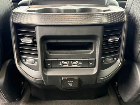 Used 2020 RAM 1500 Limited w/ Black Appearance Package AWD/4WD image 35