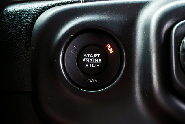 Used 2022 Jeep Wrangler Unlimited Rubicon w/ Cold Weather Group AWD/4WD image 20