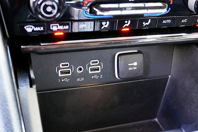 Used 2023 Jeep Grand Cherokee Laredo RWD image 29