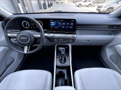 Used 2024 Hyundai Kona SEL AWD/4WD image 15