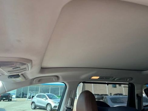Used 2021 Subaru Ascent Touring AWD/4WD image 8