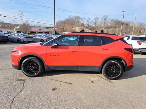 Used 2024 Chevrolet Blazer LT w/ Midnight/Sport Edition image 2
