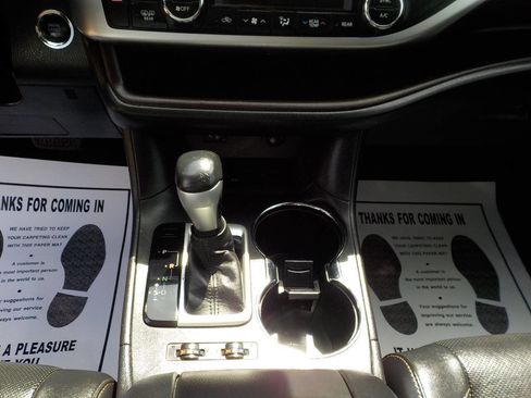 Used 2016 Toyota Highlander Limited Platinum image 20