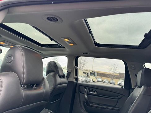 Used 2017 Chevrolet Traverse Premier image 11