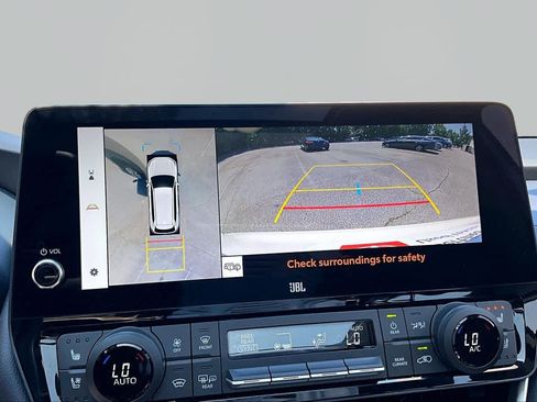 Certified 2024 Toyota Grand Highlander AWD image 27