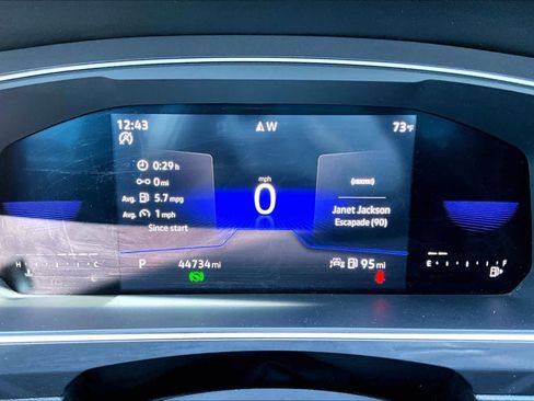 Used 2022 Volkswagen Tiguan SE FWD image 20