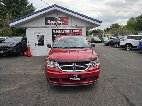 Used 2015 Dodge Journey FWD image 2