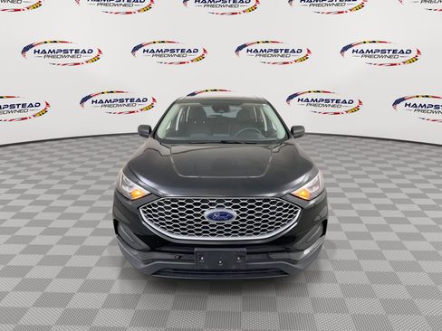 Used 2023 Ford Edge SE image 3