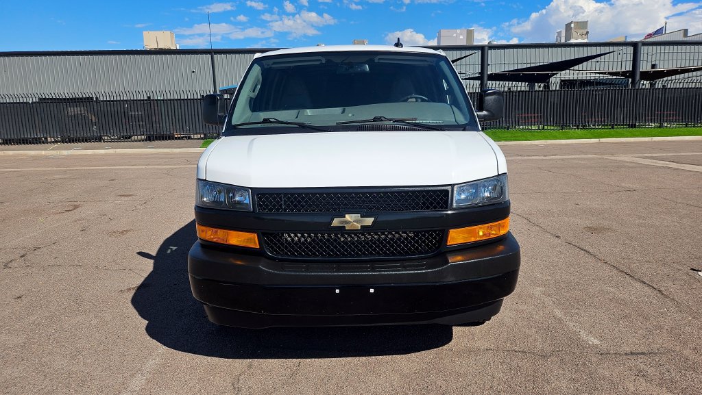 Used 2025 Chevrolet Express 2500 Extended w/ Driver Convenience Package RWD image 3