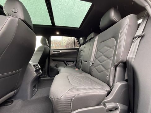 New 2025 Volkswagen Atlas Cross Sport SE image 15