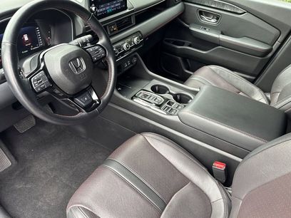 Certified 2025 Honda Pilot Black Edition