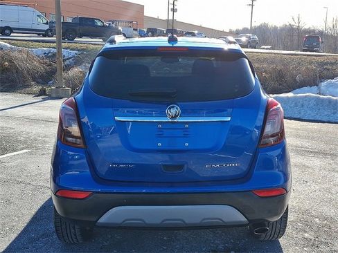 Used 2018 Buick Encore Preferred image 5