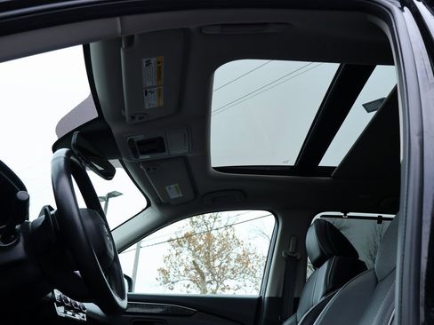 Certified 2023 Honda Pilot Black Edition image 33