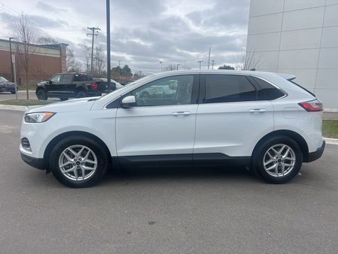 Used 2023 Ford Edge SEL AWD/4WD image 8