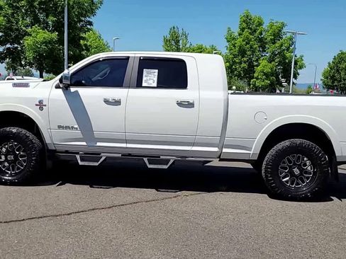 Used 2019 RAM 3500 Laramie AWD/4WD image 5