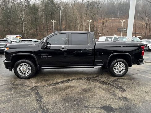 Certified 2022 Chevrolet Silverado 2500 High Country image 3