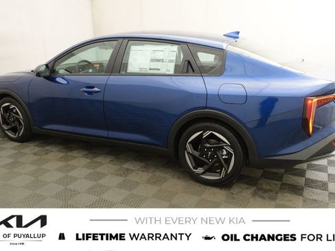 New 2026 Kia K4 EX image 8