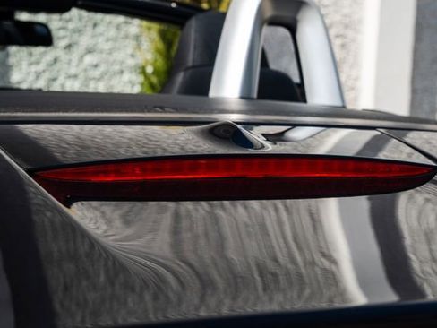 Used 2012 BMW Z4 sDrive35is image 69