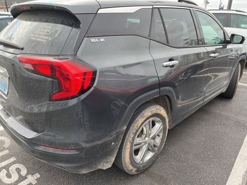 Used 2018 GMC Terrain SLE w/ Driver Convenience Package image 5