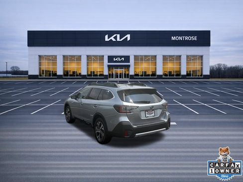 Used 2022 Subaru Outback Limited XT w/ Popular Package #2 AWD/4WD image 8