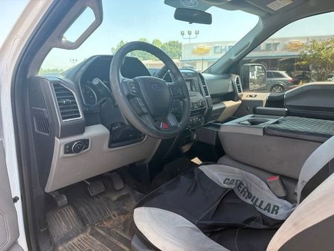 Used 2016 Ford F150 XLT AWD/4WD image 9