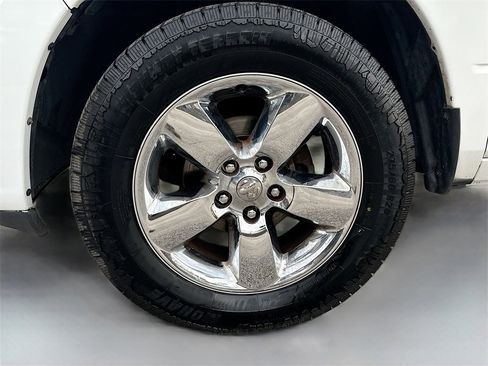 Used 2018 RAM 1500 Express image 28