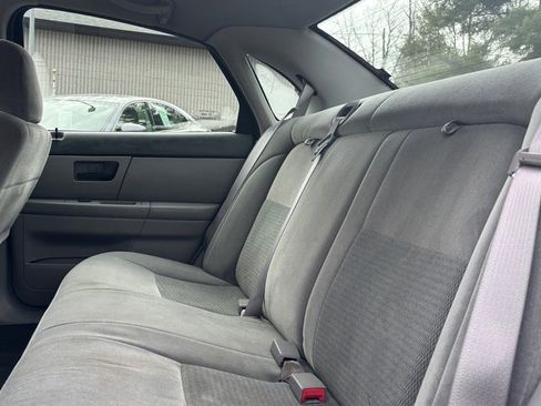 Used 2007 Ford Taurus SE image 15