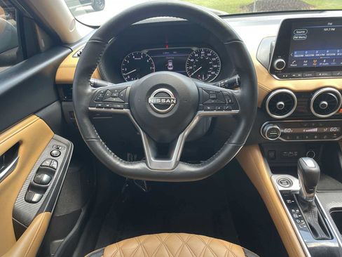 Used 2024 Nissan Sentra SV w/ SV Premium Package FWD image 8