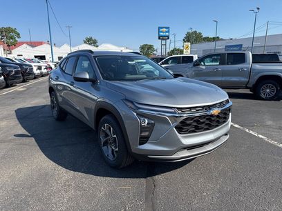 New 2025 Chevrolet Trax LT w/ Driver Confidence Package