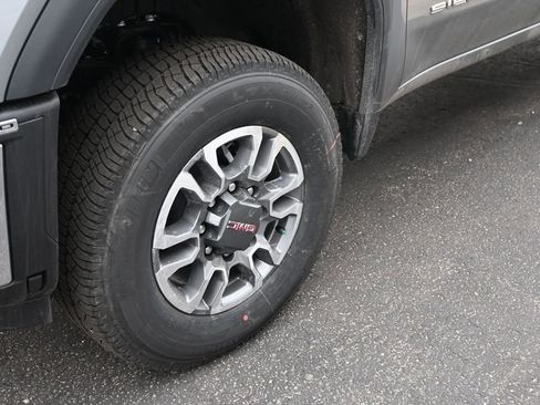 Used 2025 GMC Sierra 3500 SLE w/ SLE Value Package image 15